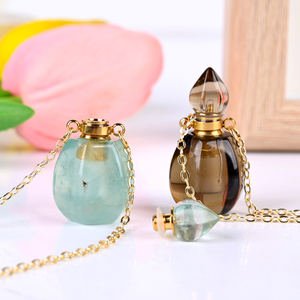 Pendentif Bouteille d'Huile en Cristal Naturel 2025 – Artisanat de Pierres Guérisseuses, Collier Bouteille de Parfum en Cristal - Product Image 2