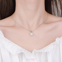 Nouveau Collier Moissanite en Argent Pur, Motif Tournesol, Luxe Léger et Polyvalent, Chaîne Ras du Cou