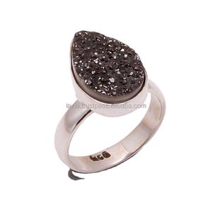 Anillo de plata 925 de titanio natural Druzy Gemstone, fabricante de joyas de plata de piedras preciosas naturales, exportador de joyería de plata antigua - Product Image 1