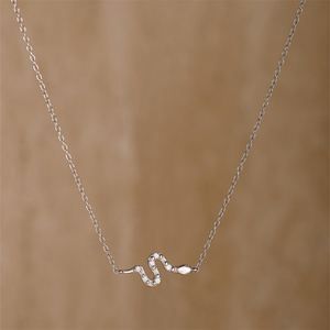 Collier Serpent en Argent Sterling 925 Plaqué Or 18 carats avec Zircon, Simple et Amusant, Chaîne Claviculaire pour Femme - Product Image 3