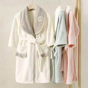 Peignoirs pour enfants automne et hiver vêtements à séchage rapide flanelle polaire chaud <span class=keywords><strong>robe</strong></span> <span class=keywords><strong>de</strong></span> <span class=keywords><strong>chambre</strong></span> enfants filles pyjamas à manches longues - Product Image 2