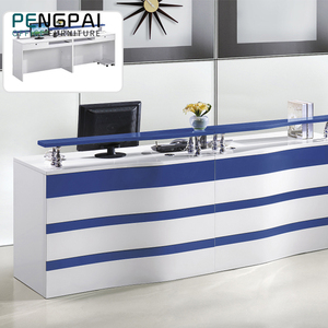 Diseño de Mostrador de Recepción Personalizado para Barbería/Oficina - Product Image 5