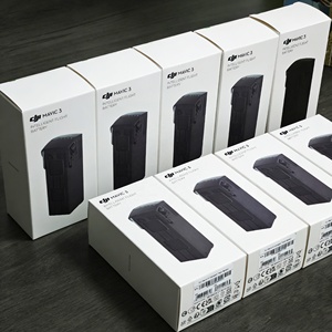 Batterie de vol intelligente d'origine pour drone <span class=keywords><strong>DJI</strong></span> <span class=keywords><strong>Mavic</strong></span> <span class=keywords><strong>3</strong></span>, nouvelle batterie LiPo 4S de 5000 mAh pour accessoires <span class=keywords><strong>DJI</strong></span> <span class=keywords><strong>Mavic</strong></span> <span class=keywords><strong>3</strong></span>/<span class=keywords><strong>Mavic</strong></span> <span class=keywords><strong>3</strong></span> <span class=keywords><strong>Cine</strong></span> - Product Image 1