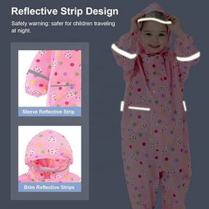 Mode enfants une pièce combinaison de pluie imperméable en polyester combinaison barboteuse à capuche imperméable avec bandes réfléchissantes pour les visites en plein air - Product Image 2