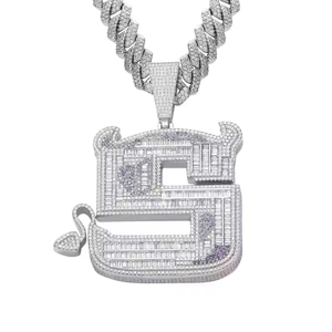 Pendentif Collier Chien Cartoon Premium avec Diamant Moissanite et Cristal, Plaqué Or, Bijou Hip Hop pour Mariage - Product Image 3