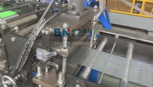 Machine de formage de tuiles à largeur réglable en acier durable pour goulotte de câbles, perforation en C, vente chaude - Product Image 5