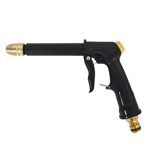 Pistola de Agua Manual de Alta Presión con Boquilla de Plástico Negra y Manguera para Lavar Autos y Limpiar Jardines - Product Image 1