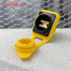 Adaptador de Fibra Óptica Amarillo SREXACT, Conector LC Tipo Snap-On - Product Image 1