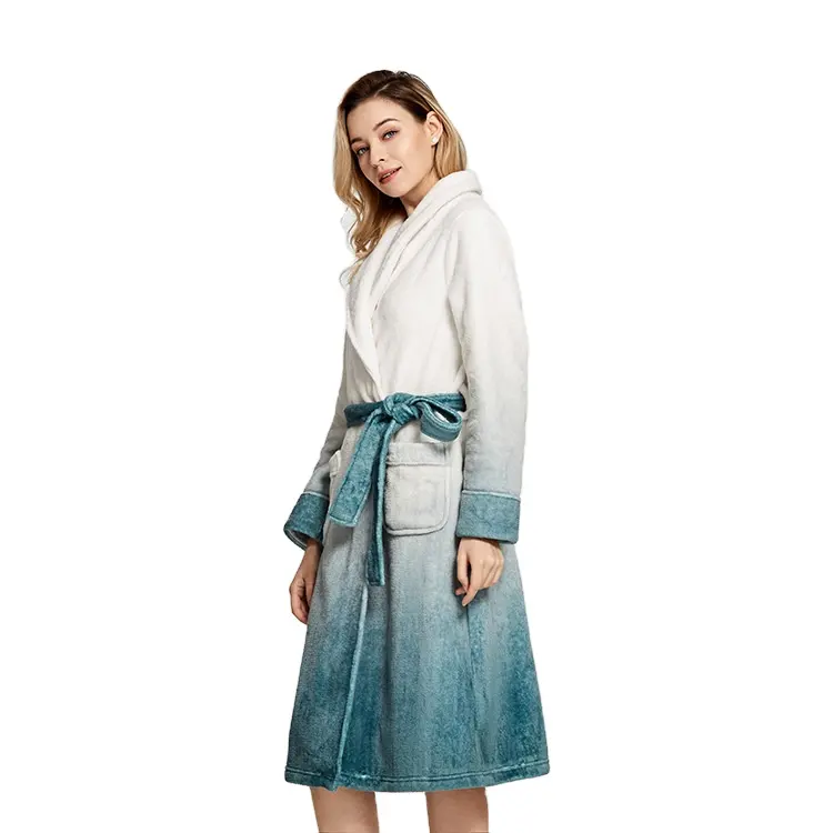 China Factory Wholesales Custom Luxurious Fashion Plush Flannel Fleece Couple Printed Business Bathrobes For Women Plus Size