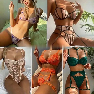 Completo Intimo Sexy da Donna in <span class=keywords><strong>Pizzo</strong></span> Trasparente, <span class=keywords><strong>Reggiseno</strong></span> e Perizoma, Lingerie Femminile, Abbigliamento Sexy - Product Image 2