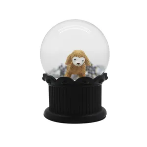Ustom-Bola de agua de animales pequeños, bola de cristal de gato encantador, adornos de Interior para decoración del hogar