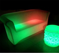 Meubles de lumière LED RVB au design moderne de haute qualité, canapé de bar à LED à deux et trois places rechargeables et imperméables