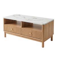 Table basse rectangulaire en bois avec plateau en marbre à l'aspect moderne et design cannelé, coins arrondis, pour salon