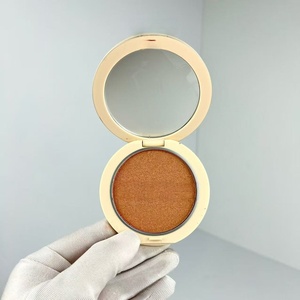 La fábrica produce al por mayor polvos compactos para damas de alta demanda, exquisitos y detallados, suaves y finos. - Product Image 2