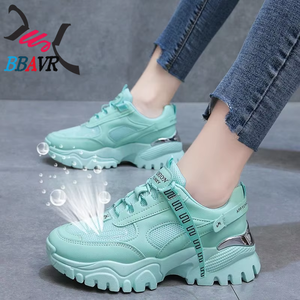 Baskets de sport respirantes pour femmes Ins Tide, en caoutchouc et maille, chaussures décontractées pour la marche en extérieur, rehaussantes, pour l'automne et le printemps - Product Image 3