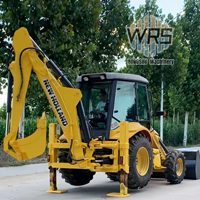 Chargeur d'excavatrice importé d'origine italienne Chargeur rétrocaveuse LB95B-4TP New Holland d'occasion