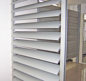 Persiane Verticali in Alluminio Automatiche <span class=keywords><strong>Elettriche</strong></span> e Manuali con Lamelle Fisse e Mobili, Decorazione Esterna Antivento - Product Image 1