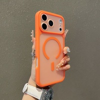 Coque de téléphone magnétique à sensation de peau mate pour iPhone 17 Pro Max, étui de protection anti-rayures en PC et TPU