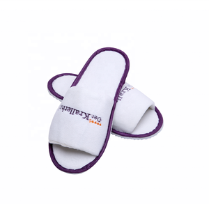 Pantuflas Desechables de Terciopelo Coral con Punta Abierta, Talla Única de 28 cm, Suela Gruesa de <span class=keywords><strong>5</strong></span> mm, Perfectas para Spa y Viajes en Avión, 5000 Pares en Existencia - Product Image 4
