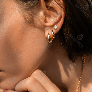 Pendientes Gemnel de Plata de Ley 925, Chapados en Oro, Antioxidantes, Lisos, Brillantes, Curvos, Minimalistas, sin Adornos, a la Moda - Product Image 3