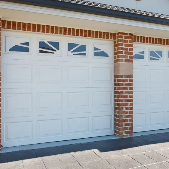 Автоматическая алюминиевая секционная Изолированная дверь гаража в европейском стиле для виллы