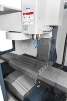 Centre d'usinage CNC vertical de haute précision à 3 axes avec changeur d'outils et broche conique BT40 SP8126