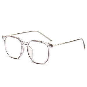 The new <b>large</b>-<b>framed</b> anti-blue light glasses with a natural look and a high-end feel, tr90, are fashionable and versatile. - Product Image 5