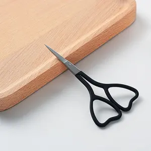 Forbici con manico a forma di cuore forbici per cucire forbici da ricamo strumenti a forbice per filo per cesoie da cucire