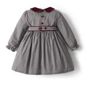 Vestido xadrez de manga comprida para bebês meninas, novo design personalizado de fábrica, com gola de veludo Peter Pan, vestido infantil para meninas