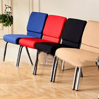 Chaise d'église moderne EaseNeat en tissu épaissi avec cadre métallique et étagère intégrée, empilable pour auditorium, usage commercial