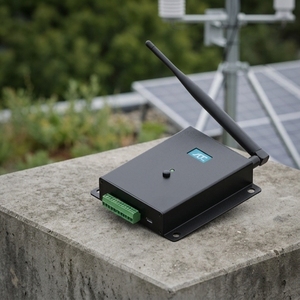Dispositif de surveillance environnementale intelligent IoT, léger (0,75 lb), alimenté par piles AA 1,5 V - Product Image 1