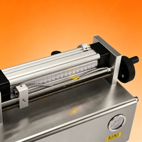 Machine de remplissage de miel pneumatique semi-automatique pour petites apicultures, conditionnement en bouteilles de 200 ml avec emballage en sachet
