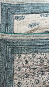 Colcha Kantha Hecha a Mano con Estampado Indio, 100% Algodón Puro, Colcha Kantha Orgánica Reversible para Invierno - Product Image 3