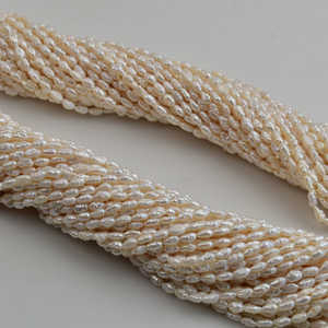 เวนชี 1313 ไข่มุกน้ำจืดทรงบาร็อคสีขาวธรรมชาติ ขนาดประมาณ 4-5 มม. เกรด AA สำหรับทำเครื่องประดับ - Product Image 4