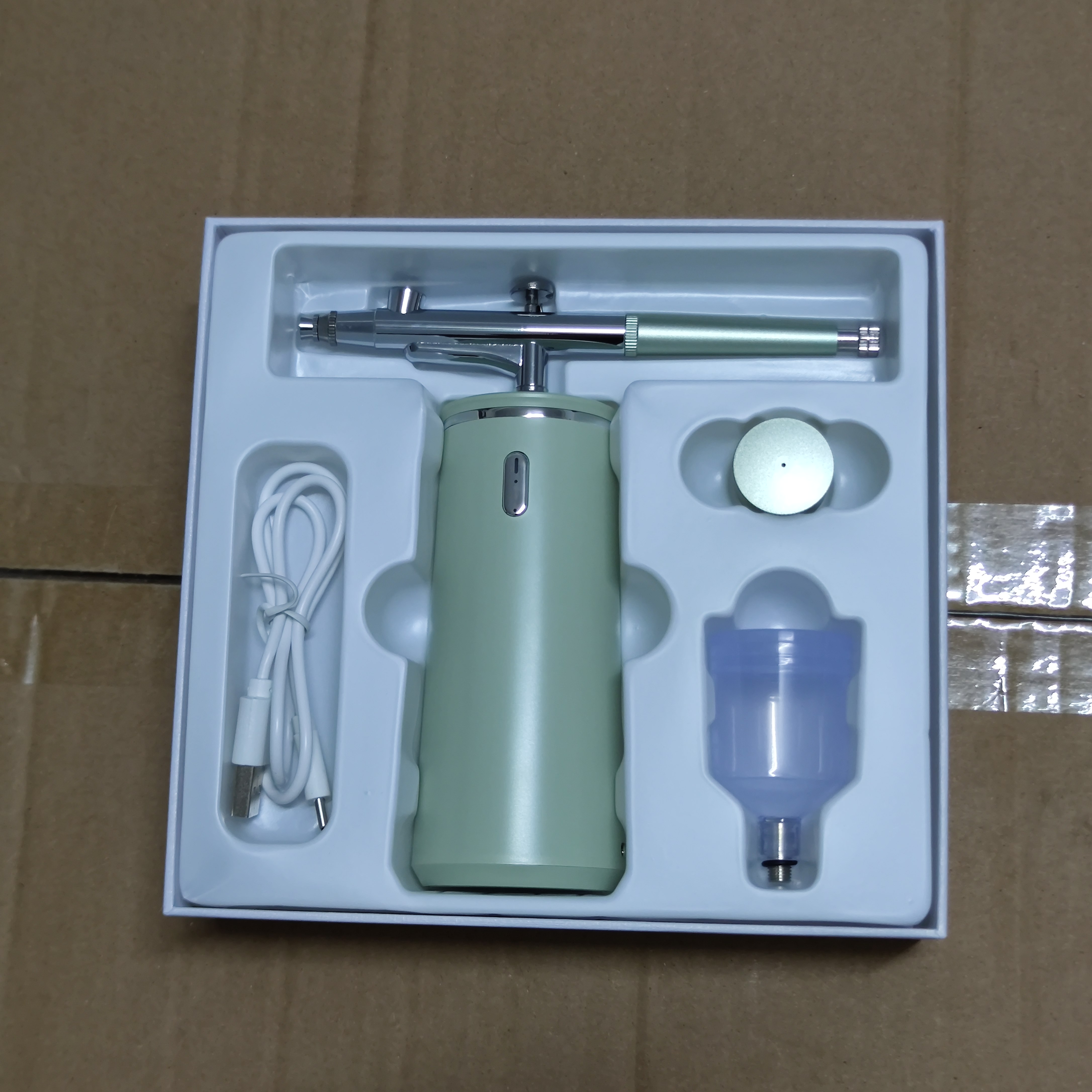 สีเขียว