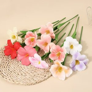 ดอกทิวลิปประดิษฐ์ ก้านเดี่ยว กลีบดอก PU สำหรับตกแต่งงานแต่งงานและบ้าน - Product Image 1