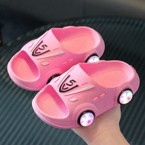 Nouveau été garçons et filles maison antidérapant intérieur lumineux dessin animé voiture pantoufles pour enfants - Product Image 6
