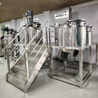 Équipement de fabrication de cuves d'émulsification sous vide homogènes fixes en acier inoxydable avec pompe automatique de haute précision pour dentifrice