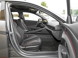 Nuova Auto Hyundai Elantra 2025 1.5L CVT <span class=keywords><strong>GLS</strong></span> - Veicolo a Benzina per Adulti in Promozione - Product Image 5