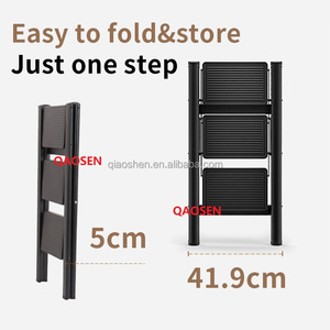 سلم فولاذي قابل للطي أسود حديث مضاد للانزلاق بـ 2-5 درجات، سعة تحمل 150 كجم، متين وقوي، محمول للاستخدام في المستودعات والمنازل، آمن - Product Image 3