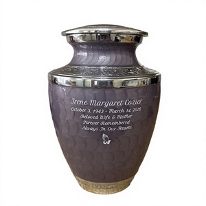 Urna Funeraria de Metal Esmaltado en Morado para Adultos con Detalles en Plata y Nombre Grabado con Láser Personalizable, Urna para Cenizas de Seres Queridos - Product Image 1