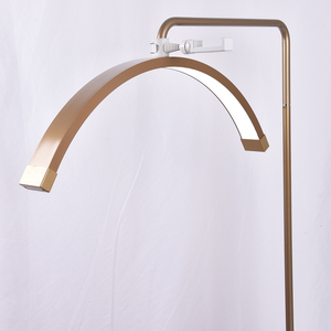 FOSOTO Lámpara de Pie Profesional de Media Luna Dorada <span class=keywords><strong>con</strong></span> <span class=keywords><strong>Led</strong></span> de 28 Pulgadas y 45W, Aro de Luz <span class=keywords><strong>con</strong></span> Soporte para Cama de Pestañas, Salón de Belleza y Estética - Product Image 1
