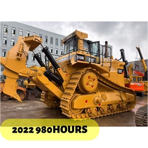 Bulldozer sur chenilles Caterpillar D10N LGP à large base, super traction puissante, conçu pour les terrains boueux et les zones humides. - Product Image 1