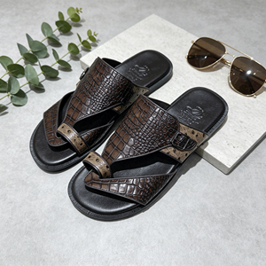 Nuove <span class=keywords><strong>Ciabatte</strong></span> da <span class=keywords><strong>Uomo</strong></span> 2026 di Alta Qualità in <span class=keywords><strong>Pelle</strong></span> con Motivo Coccodrillo per Resort, Spiaggia e Vacanze - Calzature Premium da <span class=keywords><strong>Uomo</strong></span> - Product Image 1
