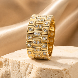 Anello Unisex con Gemma, Elegante Gioiello Minimalista alla Moda - Product Image 3