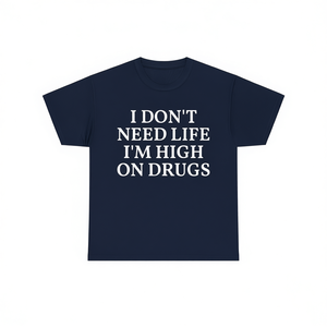 T-Shirt Unisex 'Non Ho Bisogno della Vita, Sono Alto in Droga' con Stampa Serigrafica, Manica Corta, Collo Rotondo, Maglietta Promozionale - Product Image 3