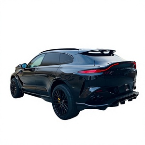 Kits de carrosserie en fibre de carbone 707 de haute qualité adaptés à la modification et à l'amélioration de l'Aston Martin DBX - Product Image 5