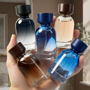 Flacon de parfum universel multi-appareils 30ml 50ml 100ml noir mat givré, vide, en verre, avec pulvérisateur à pompe et estampage doré, pour blush - Product Image 3