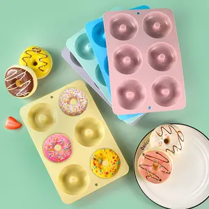Food Grade Goedkope Hittebestendige Herbruikbare Non-Stick Handgemaakte Diy Cupcakes Bakvormen Bakgereedschap Siliconen Donut Mal