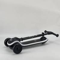 Scooter pour enfants à roues clignotantes réglables en PU en gros Scooter pour enfants à impression légère/Scooter pour enfants pliable portable à 3 roues